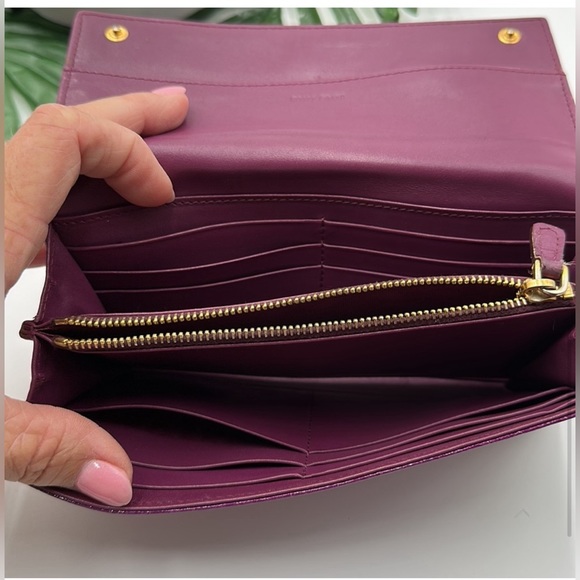 Miu Miu Croc Embossed Wallet - Picture 5 of 6